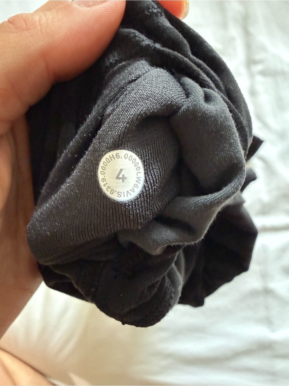 Lululemon High-Rise Black Grey Camo Leggings cropped size 4 - Picture 4 of 4